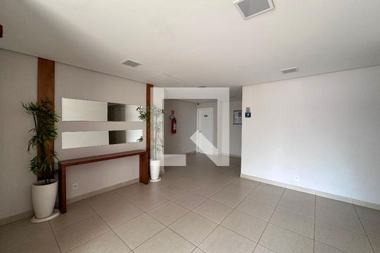 Hall Social Bloco de apartamento para alugar com 2 quartos, 57m² em Vila das Belezas, São Paulo