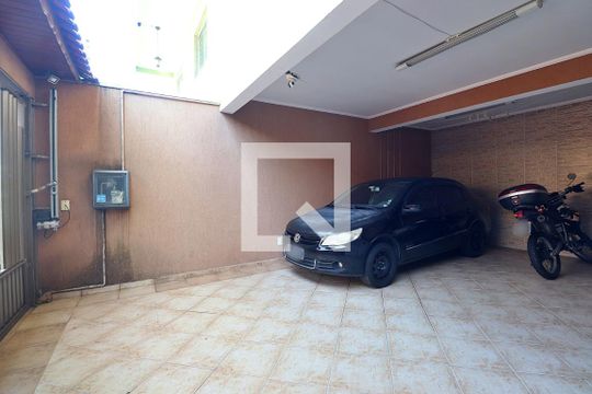 Garagem de casa à venda com 2 quartos, 95m² em Vila Alto de Santo André, Santo André