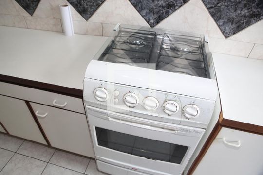 Cozinha de apartamento para alugar com 1 quarto, 58m² em Aviação, Praia Grande