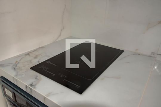 Cozinha de apartamento à venda com 1 quarto, 24m² em Vila Clementino, São Paulo