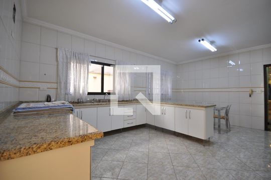 Cozinha de casa à venda com 3 quartos, 240m² em Vila Paiva, São Paulo