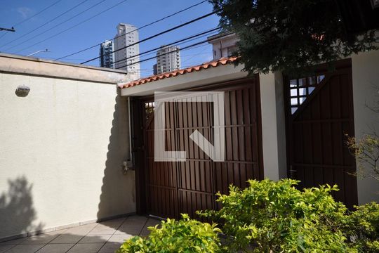 Vista da Sala de casa à venda com 3 quartos, 240m² em Vila Paiva, São Paulo