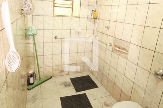Banheiro de casa à venda com 3 quartos, 500m² em Jardim Filadelfia, Belo Horizonte