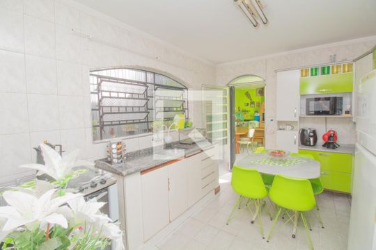 Cozinha de casa à venda com 2 quartos, 166m² em Jardim Cotiana, São Paulo