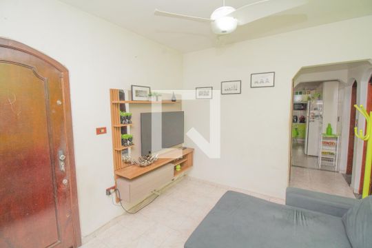 Casa à venda com 2 quartos, 166m² em Jardim Cotiana, São Paulo