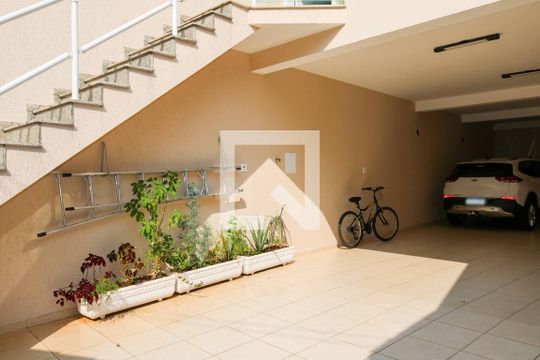 Garagem de casa à venda com 3 quartos, 248m² em Olímpico, São Caetano do Sul