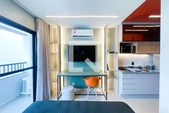 Quarto  de kitnet/studio à venda com 1 quarto, 25m² em Pinheiros, São Paulo