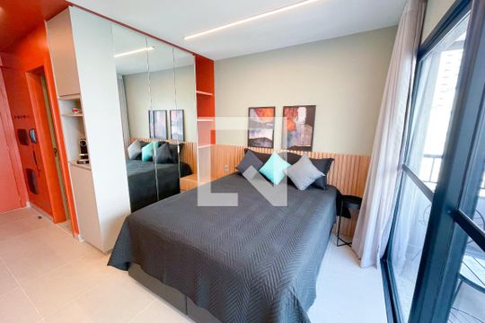 Kitnet/Studio à venda com 1 quarto, 25m² em Pinheiros, São Paulo