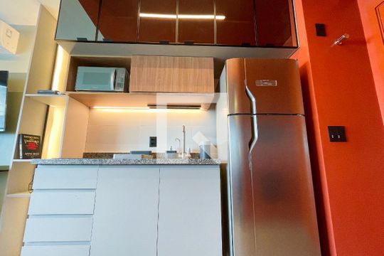 Cozinha de kitnet/studio à venda com 1 quarto, 25m² em Pinheiros, São Paulo