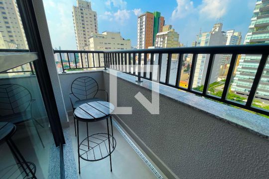 Varanda de kitnet/studio à venda com 1 quarto, 25m² em Pinheiros, São Paulo