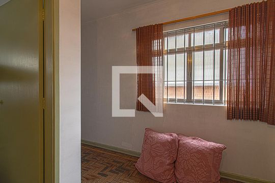 hall íntimo de casa à venda com 4 quartos, 218m² em Bosque da Saúde, São Paulo