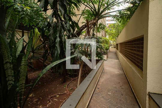Área comum - Área Verde de kitnet/studio para alugar com 1 quarto, 35m² em Bela Vista, São Paulo