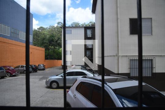 Sala de apartamento para alugar com 2 quartos, 72m² em Jardim da Gloria, Cotia