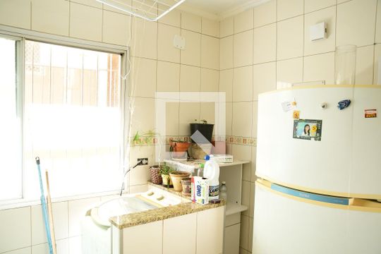 Área de Serviço de apartamento para alugar com 2 quartos, 72m² em Jardim da Gloria, Cotia