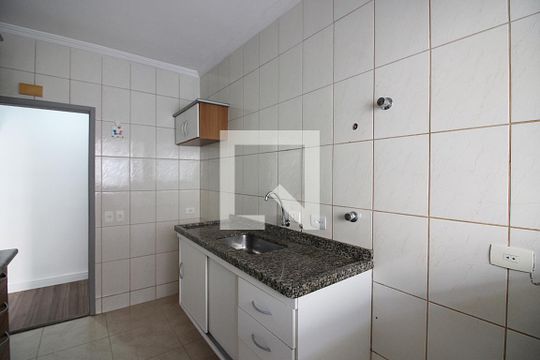 Cozinha de apartamento para alugar com 2 quartos, 58m² em Paulicéia, São Bernardo do Campo