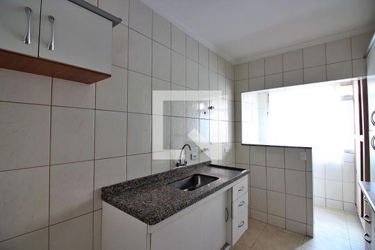 Cozinha de apartamento para alugar com 2 quartos, 58m² em Paulicéia, São Bernardo do Campo