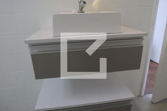 Banheiro da Suíte de apartamento à venda com 1 quarto, 45m² em Centro, Belo Horizonte