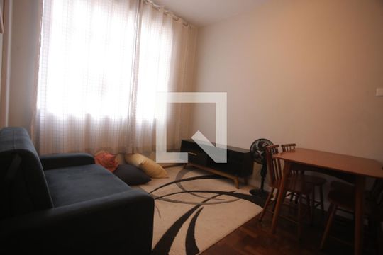 Sala de apartamento à venda com 1 quarto, 45m² em Centro, Belo Horizonte