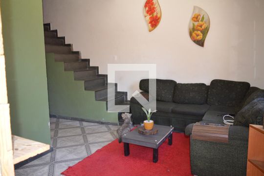 Sala de casa à venda com 3 quartos, 300m² em Centro, Contagem