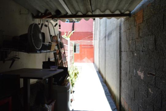 Passagem da Garagem de casa para alugar com 3 quartos, 300m² em Centro, Contagem
