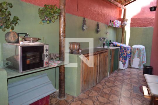 Varanda da Sala de casa à venda com 3 quartos, 300m² em Centro, Contagem