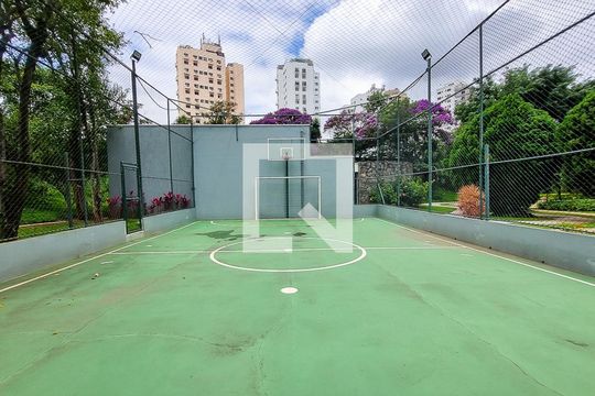 Área comum de apartamento para alugar com 3 quartos, 200m² em Vila Suzana, São Paulo