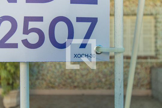 Placa de apartamento à venda com 1 quarto, 30m² em Santo Antônio, Porto Alegre
