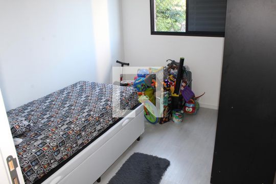 Quarto 2 de apartamento para alugar com 2 quartos, 48m² em Jardim Pioneira, Cotia