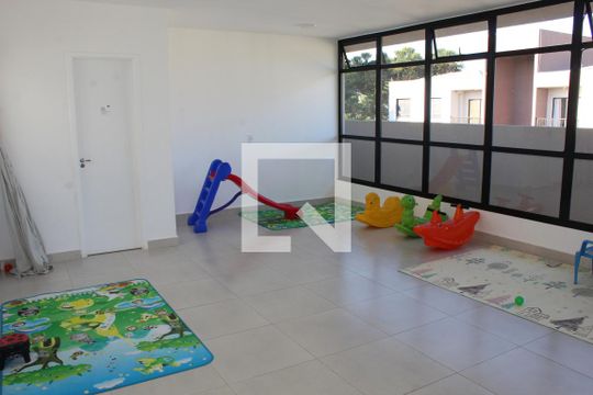 Brinquedoteca de apartamento para alugar com 2 quartos, 48m² em Jardim Pioneira, Cotia