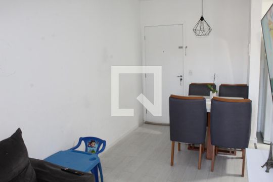 Sala de apartamento para alugar com 2 quartos, 48m² em Jardim Pioneira, Cotia