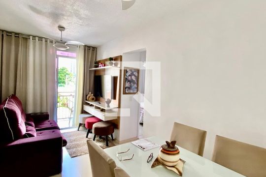 Sala de apartamento à venda com 2 quartos, 48m² em Engenho de Dentro, Rio de Janeiro