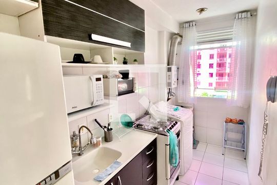 Cozinha de apartamento à venda com 2 quartos, 48m² em Engenho de Dentro, Rio de Janeiro