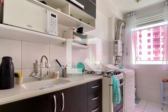 Cozinha de apartamento à venda com 2 quartos, 48m² em Engenho de Dentro, Rio de Janeiro