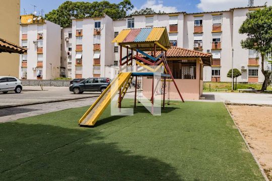 Área comum - Playground de kitnet/studio para alugar com 1 quarto, 42m² em São Sebastião, Porto Alegre