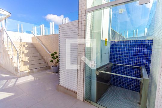 Área comum - Piscina de apartamento para alugar com 1 quarto, 54m² em Guilhermina, Praia Grande