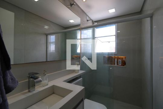 Banheiro de apartamento à venda com 2 quartos, 72m² em Casa Branca, Santo André