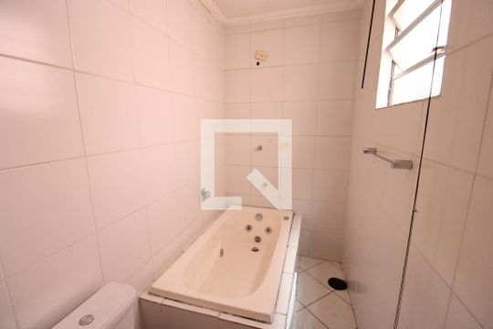 Banheiro de casa à venda com 2 quartos, 200m² em Jardim São Paulo(zona Norte), São Paulo