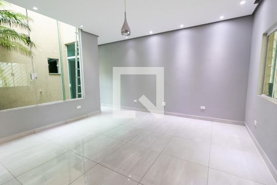 Sala de casa à venda com 4 quartos, 168m² em Vila Valparaiso, Santo André