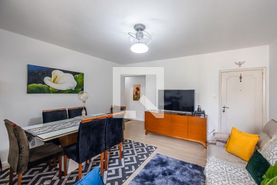 Sala de apartamento à venda com 2 quartos, 76m² em Pinheiros, São Paulo