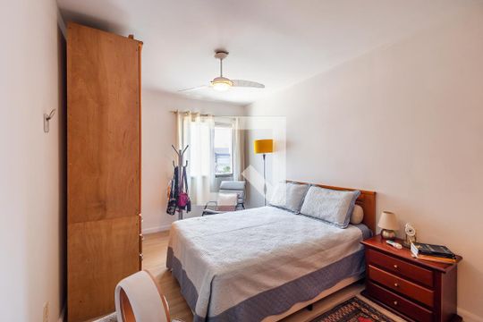 Quarto 1 de apartamento à venda com 2 quartos, 76m² em Pinheiros, São Paulo
