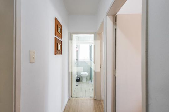 Corredor de apartamento à venda com 2 quartos, 76m² em Pinheiros, São Paulo