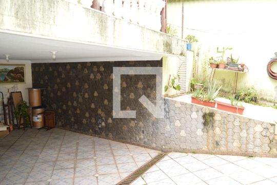 Garagem de casa à venda com 4 quartos, 550m² em Fonte Grande, Contagem