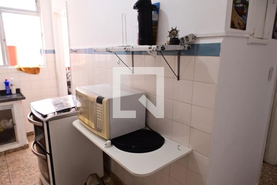 Cozinha de apartamento para alugar com 1 quarto, 41m² em Ocian, Praia Grande