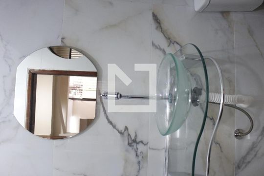 Banheiro 3 de casa para alugar com 2 quartos, 100m² em Jardim Vera Cruz(zona Leste), São Paulo