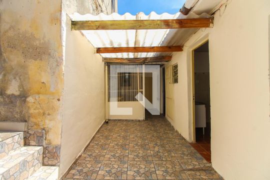 Área externa  de casa para alugar com 1 quarto, 59m² em Vila Carrão, São Paulo