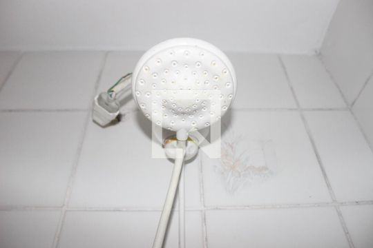 Banheiro de apartamento para alugar com 1 quarto, 45m² em Centro, São Vicente