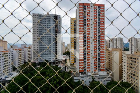 Vista da Sala de apartamento para alugar com 3 quartos, 75m² em Jardim Flor da Montanha, Guarulhos