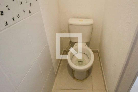 Banheiro de casa para alugar com 1 quarto, 70m² em Vila California, São Paulo