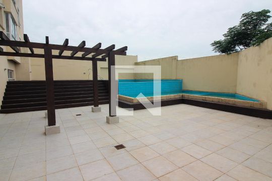 Área comum - Piscina de apartamento para alugar com 1 quarto, 42m² em Cavalhada, Porto Alegre