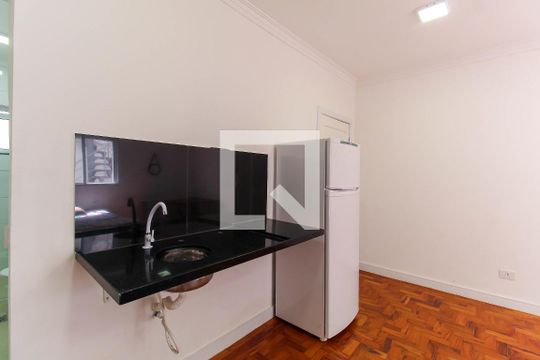 Cozinha de kitnet/studio para alugar com 1 quarto, 25m² em Brás, São Paulo